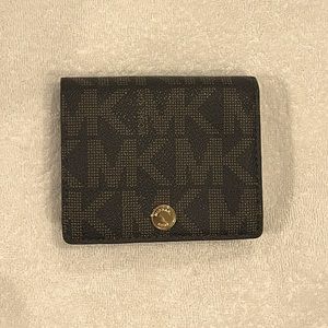 Micheal Kors Small Brown Leather Wallet